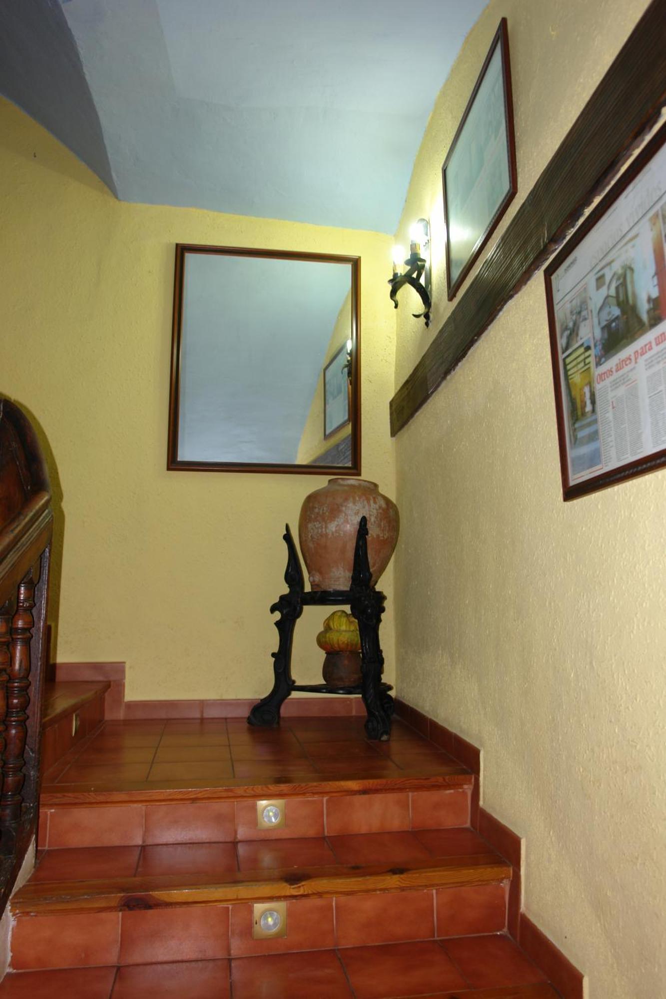 Fonda La Plaza Hotel Valderrobres Exterior photo